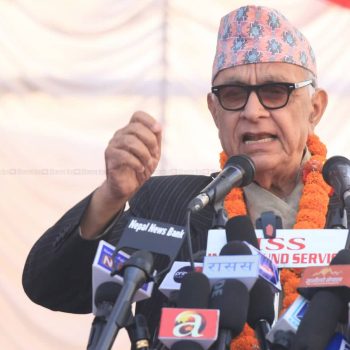 गणतन्त्र र संघीयताले नेपालको साधारण खर्च चलाउन पनि नसक्ने स्थिति छ : डा. प्रकाशचन्द्र लोहनी