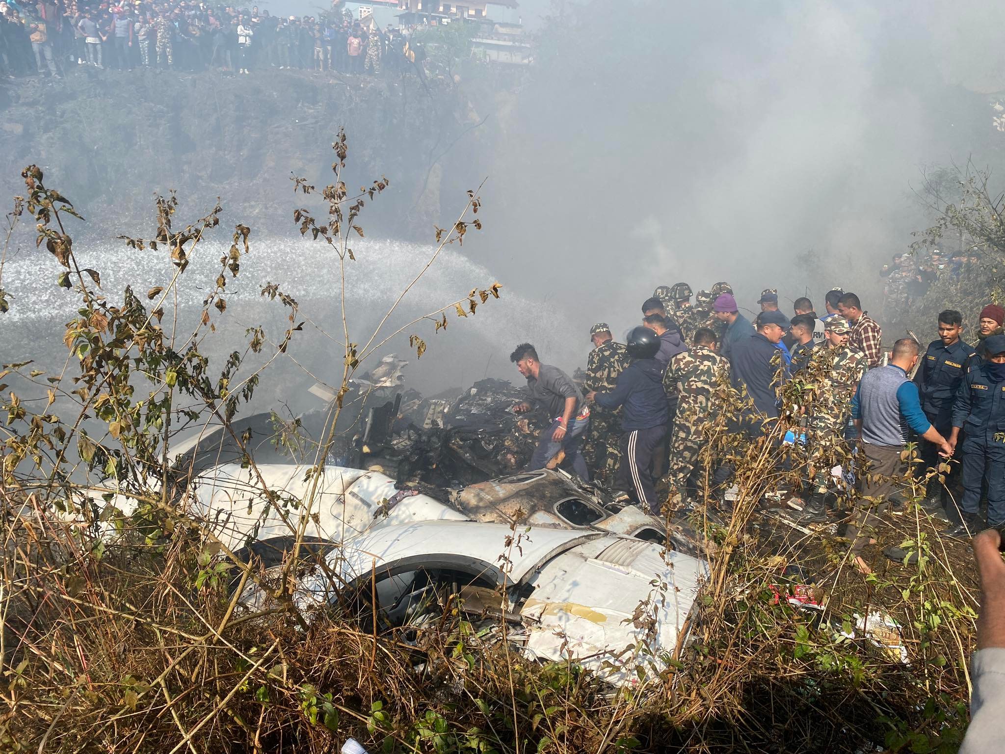 पोखरा विमान दुर्घटना : काठमाडौँ ल्याएका छ शवको अझै भएन पहिचान