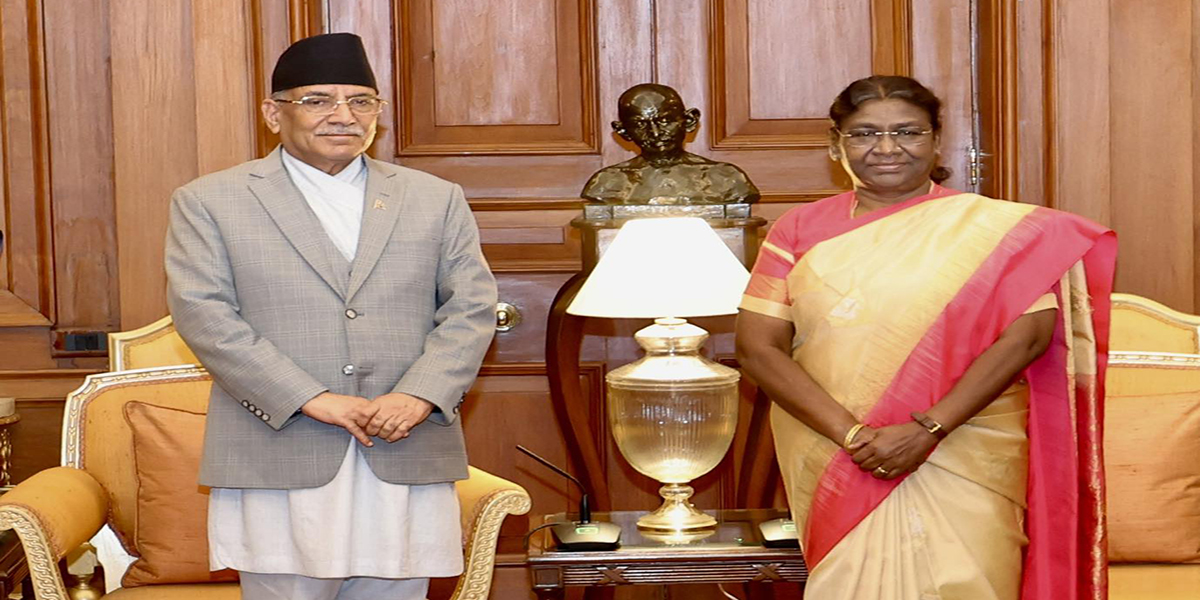 प्रधानमन्त्री दाहाल र भारतीय राष्ट्रपतिबीच भेट
