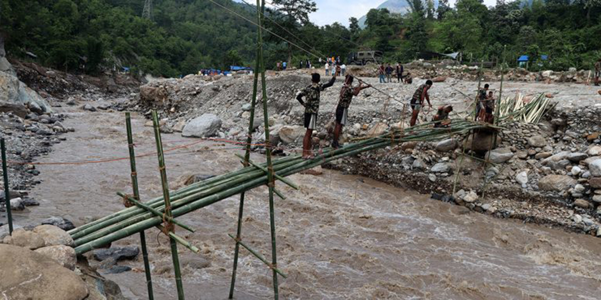 हेवामा सास्ती : बेलिब्रिजको सपना देखाएर फड्केबाट यात्रु तारिँदै