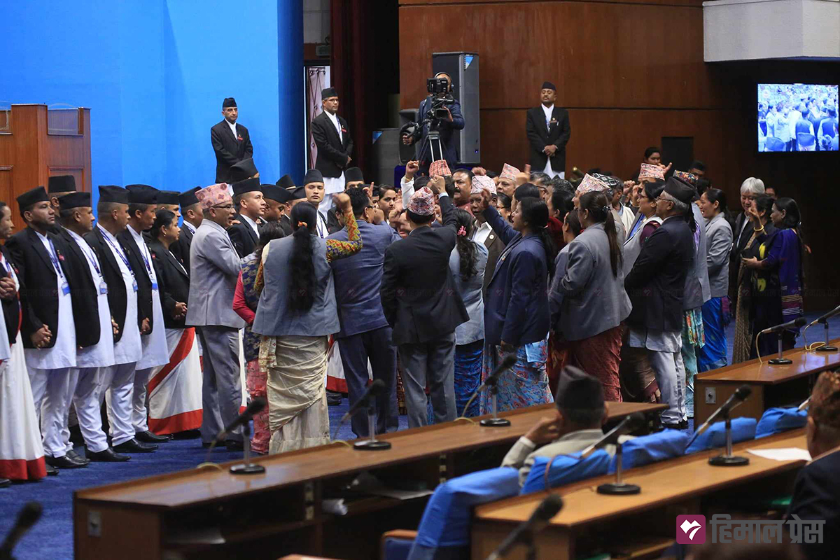 एमालेको विरोधपछि स्थगित भयो संसद्‌ बैठक