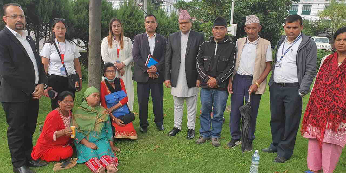 वैवाहिक बलात्कार मुद्दामा श्रीमान्‌लाई कारबाहीको माग गर्दै आएकी आरतीले अनशन तोडिन्