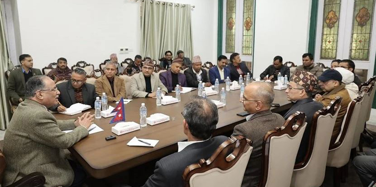 विप्लवविरुद्ध पक्राउ पुर्जी जारी गरेर गलत गरियो : प्रधानमन्त्री दाहाल