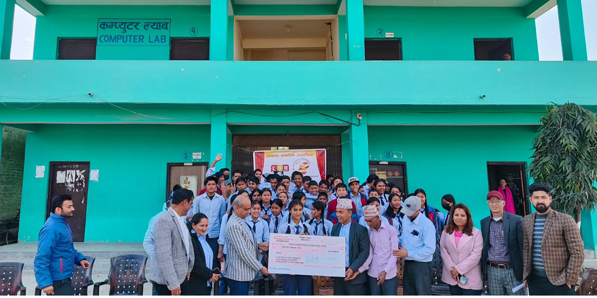 महालक्ष्मी विकास बैंकद्वारा नवराजबहादुर सिंह जेहेनदार छात्रवृत्ति वितरण