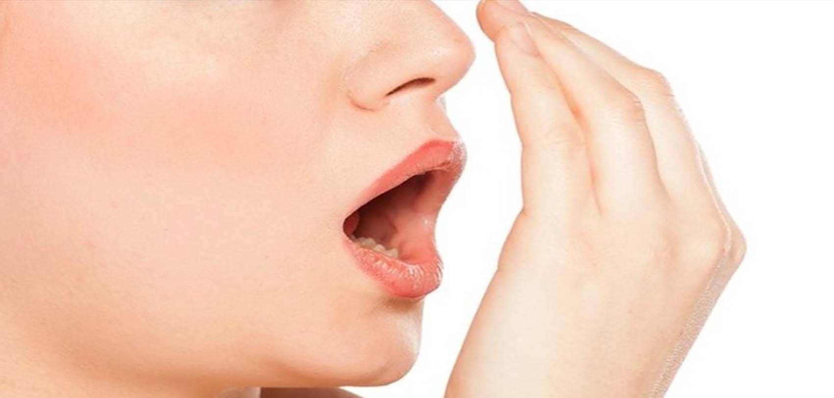 मुख गन्हाउने समस्यालाई यसरी गरौँ उपचार