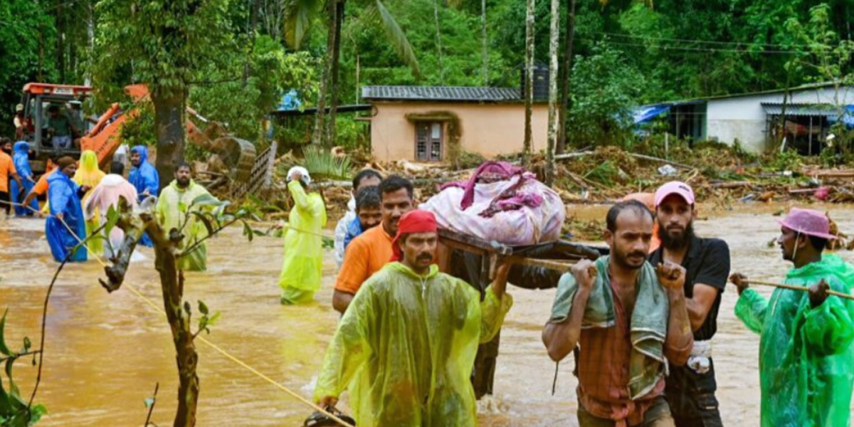 भारतको चिया बगानमा पहिरो, ९३ जनाको मृत्यु