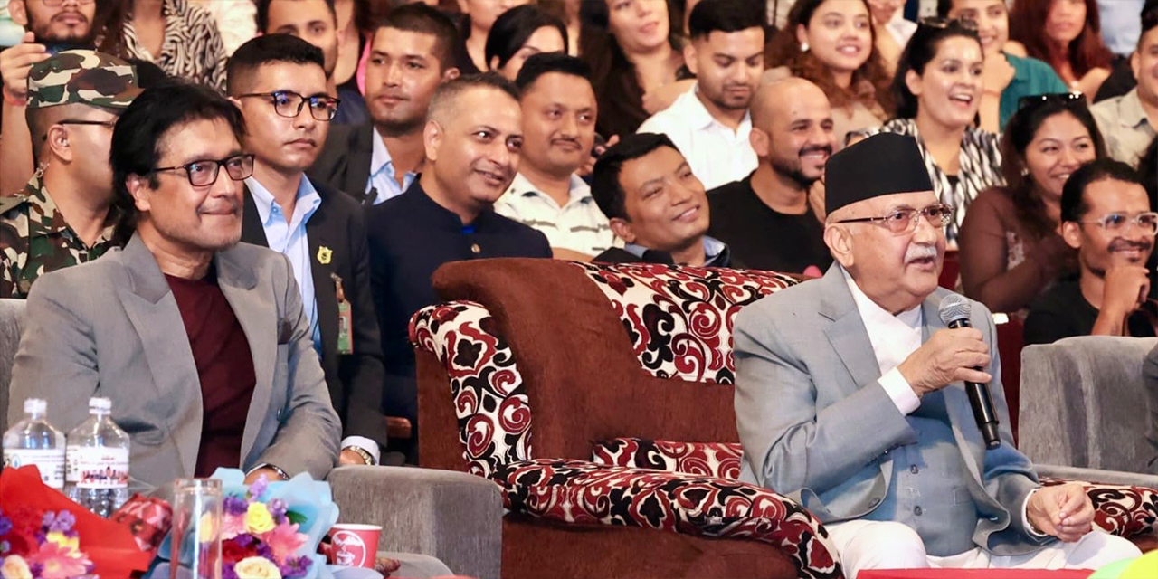 महिला प्रधानमन्त्री बनाउन चाहेको छु : ओली