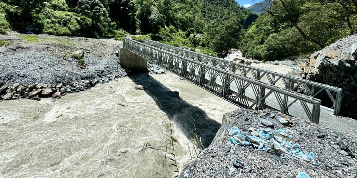 म्याग्दी नदीमा ‘बेलिब्रिज’ जडान