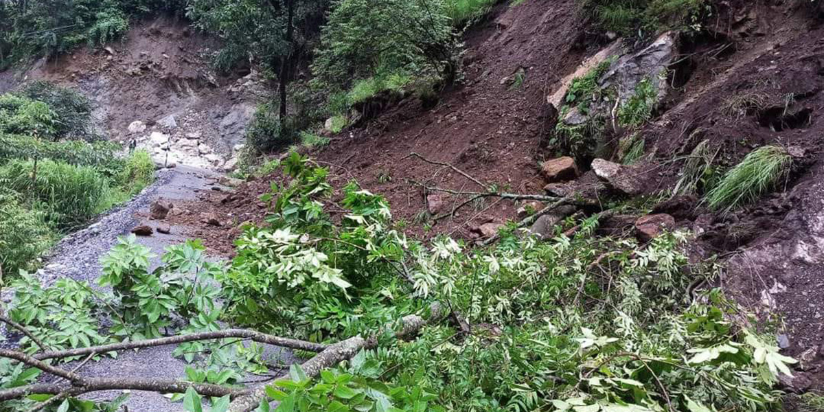 हुम्लामा पहिरोका कारण विद्यार्थी विद्यालय जान पाएनन्