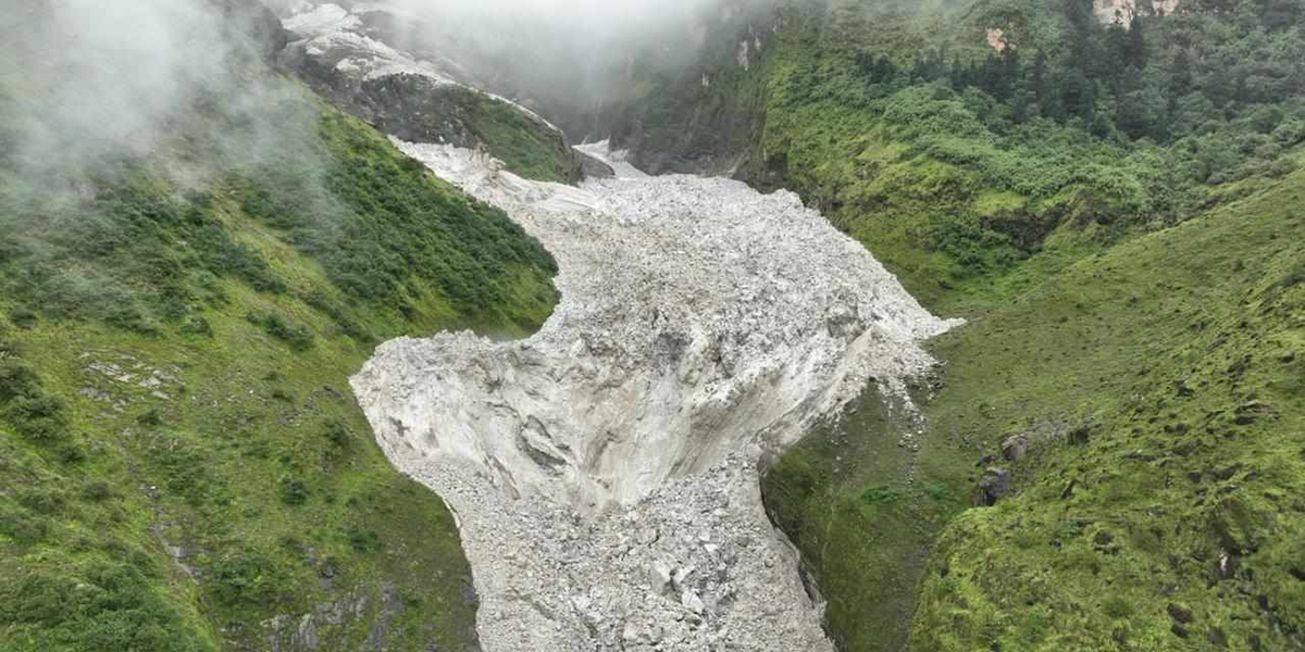 मुस्ताङमा हिमपहिरो, स्थानीयलाई सुरक्षित स्थानमा सारियो