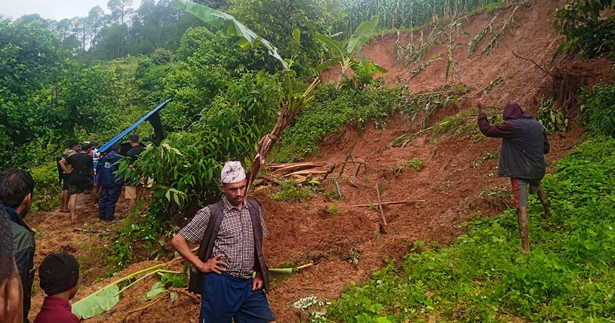 तीन जनाको ज्यान लिने पहिराे!