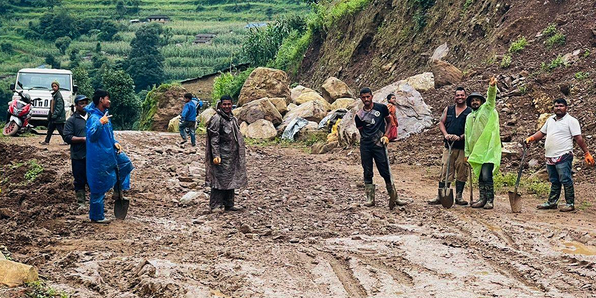 सडक स्तरोन्नति नहुँदा ढोरपाटन पुग्न सास्ती