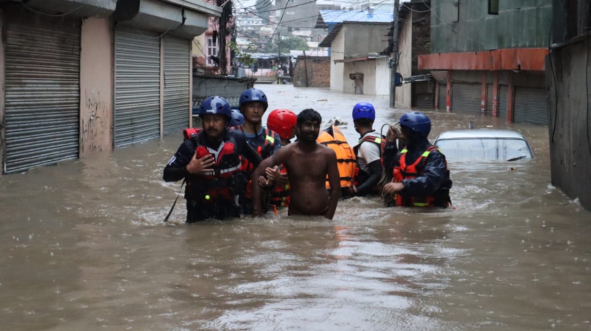 बाढी पहिरोमा परी १२ जनाको मृत्यु