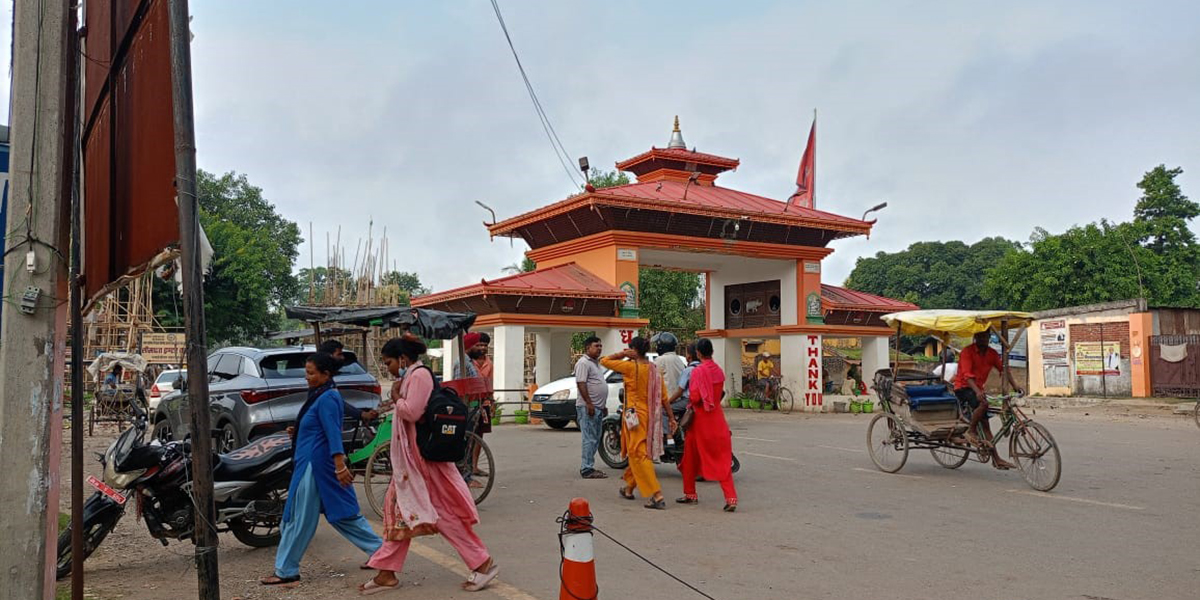 रोजगारीका लागि भारत गएका दुई लाख  घर फर्किए