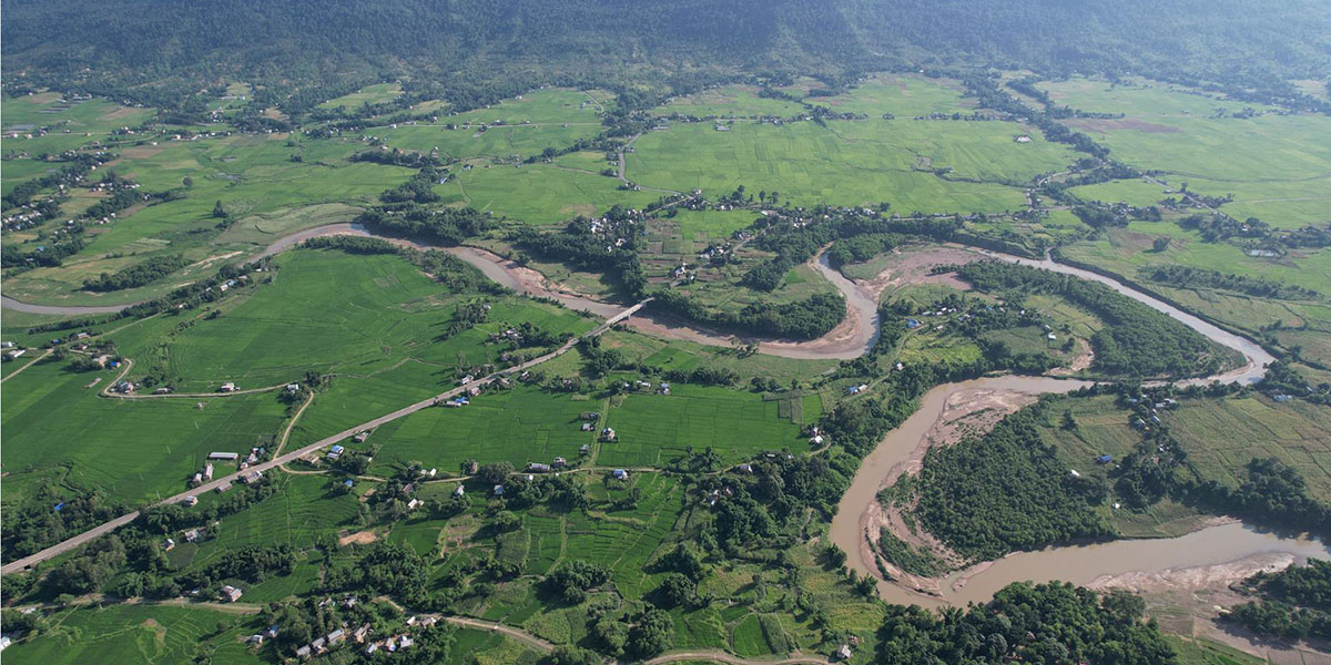 उत्तरतर्फ बगेको बबई नदी