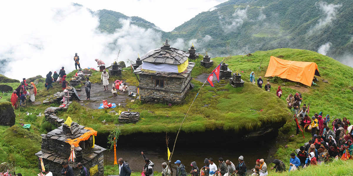 धार्मिक पर्यटकीयस्थल ऋखार ओझेलमा