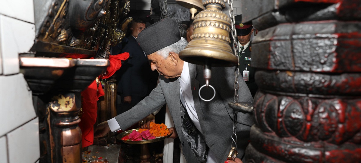 राष्ट्रपति पौडेलद्वारा शक्तिपीठमा पूजाअर्चना (तस्बिरहरू)