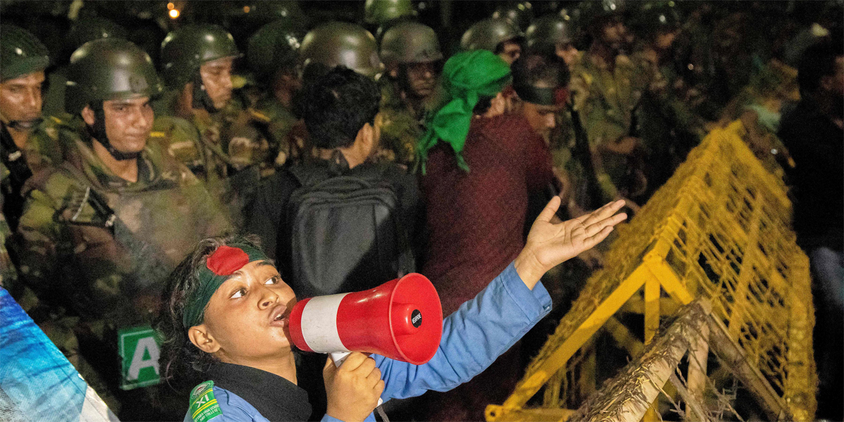 हसिनालाई देश छोड्न बाध्य पारेका विद्यार्थीहरू किन उत्रिए राष्ट्रपतिको विरोधमा?