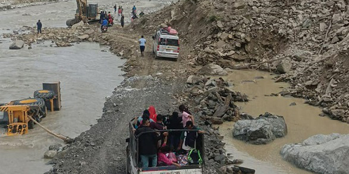 क्षतिग्रस्त बीपी राजमार्गको पुनःनिर्माण गरिँदै