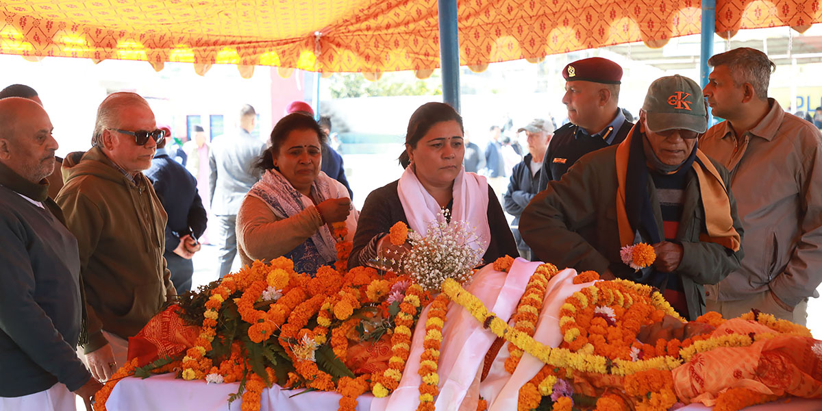 पूर्वसभामुख ढुंगानाको पार्थिव शरीर श्रद्धाञ्जलीका लागि सानो गौचरणमा