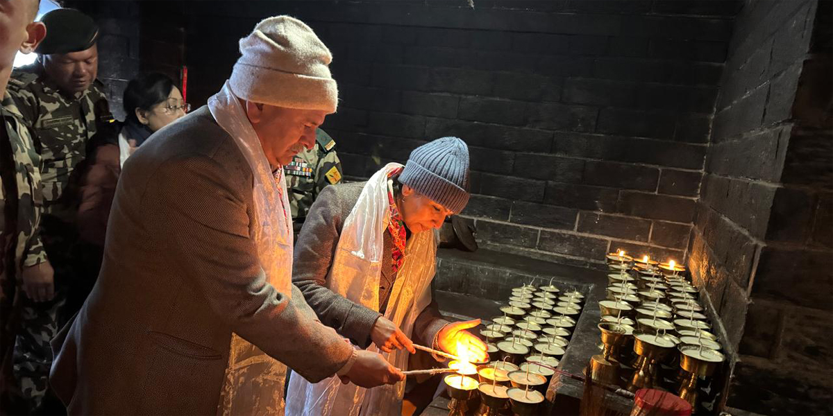 भारतका स्थल सेनाध्यक्ष जनरल उपेन्द्र द्विवेदीद्वारा मुक्तिनाथमा पूजाअर्चना