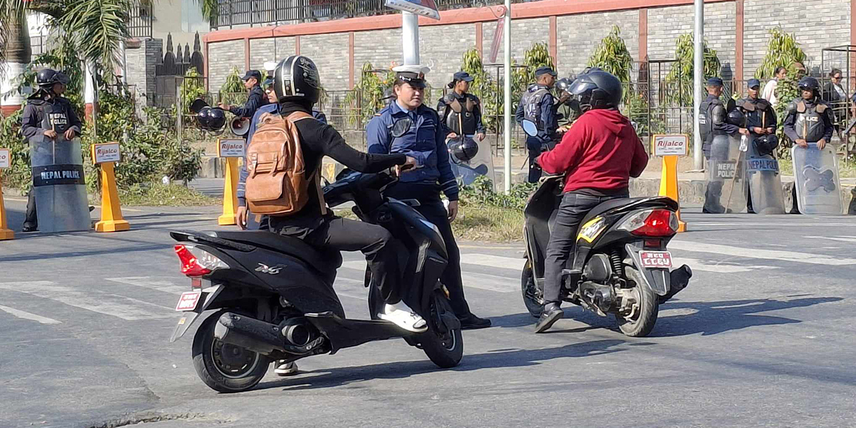 रवि अदालतमा, रास्वपाका कार्यकर्ता चुनावतिर