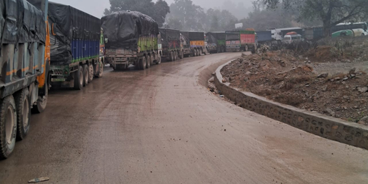 बुटवल-नारायणगढ सडक एकतर्फी खुल्यो