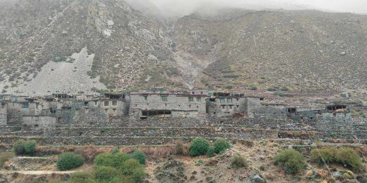 हुम्लाको तिलगाउँमा सुक्खा पहिरो जोखिममा परेका घरपरिवारलाई स्थानान्तरण गरियो