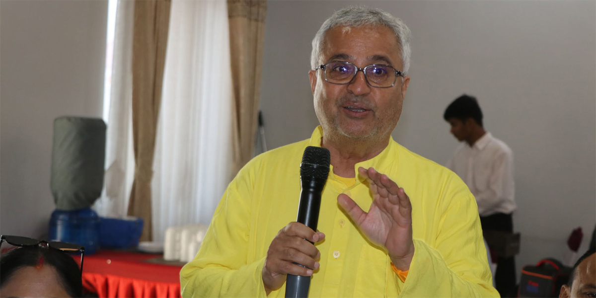 राजावादीहरु सैनिक उचाल्दैछन् : कृष्ण पहाडी