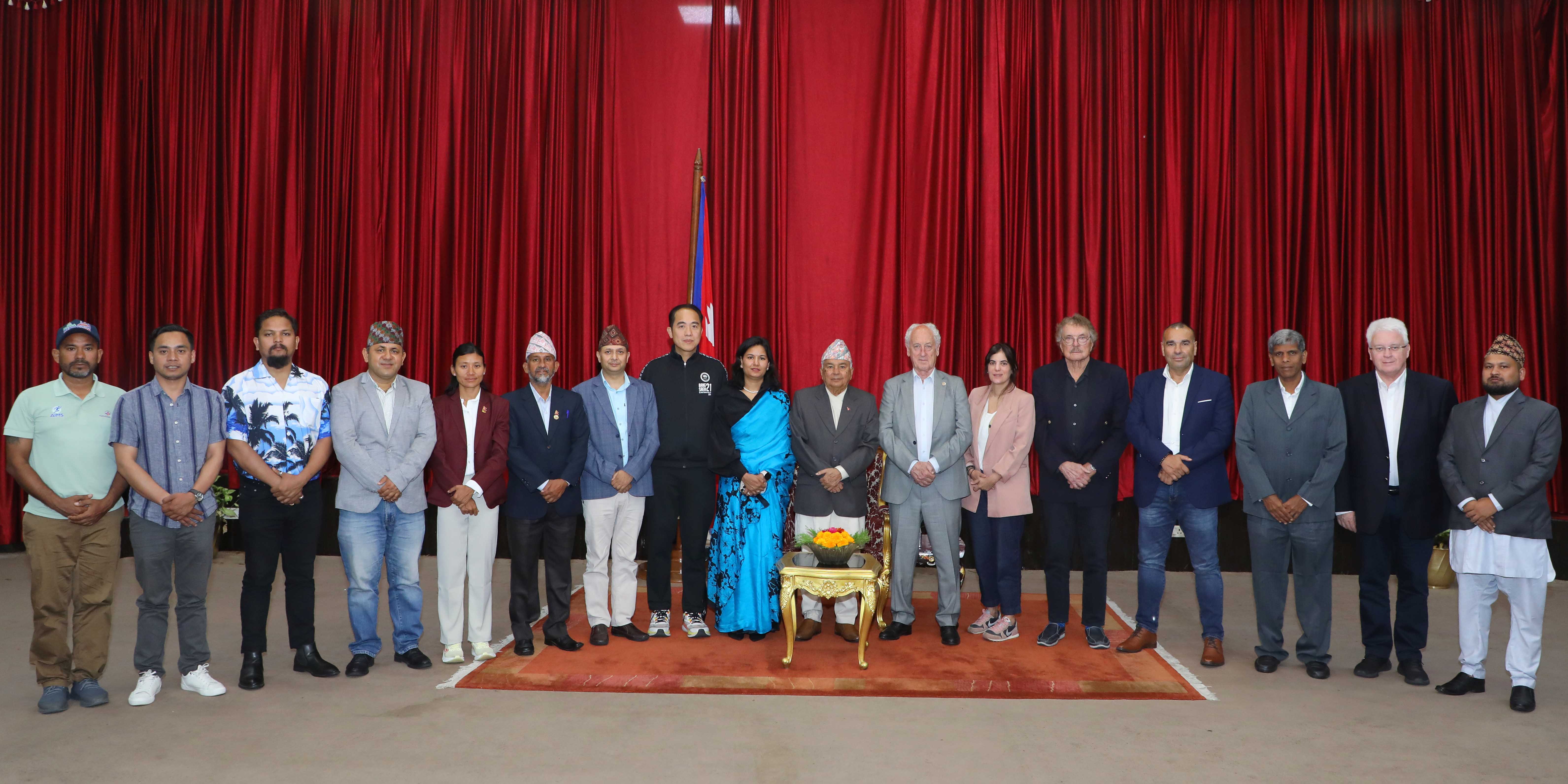 राष्ट्रपति पौडेल र एम्स अध्यक्ष पाकोबीच भेट, नेपाली खेल पर्यटनबारे छलफल