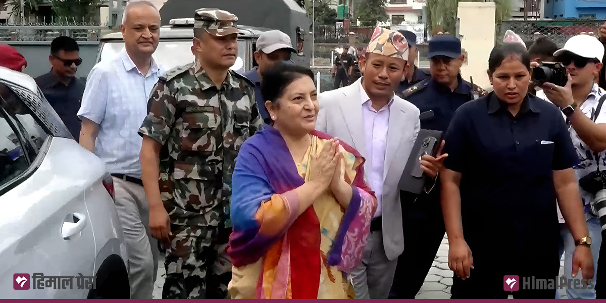सक्रिय राजनीतिमा फर्किएकी विद्या एमाले कार्यालयमा