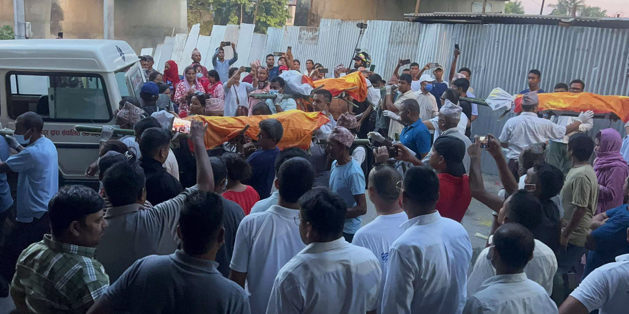 भोजपुर सामूहिक हत्याकाण्ड : चारै जनाको इटहरीमा अन्त्येष्टि