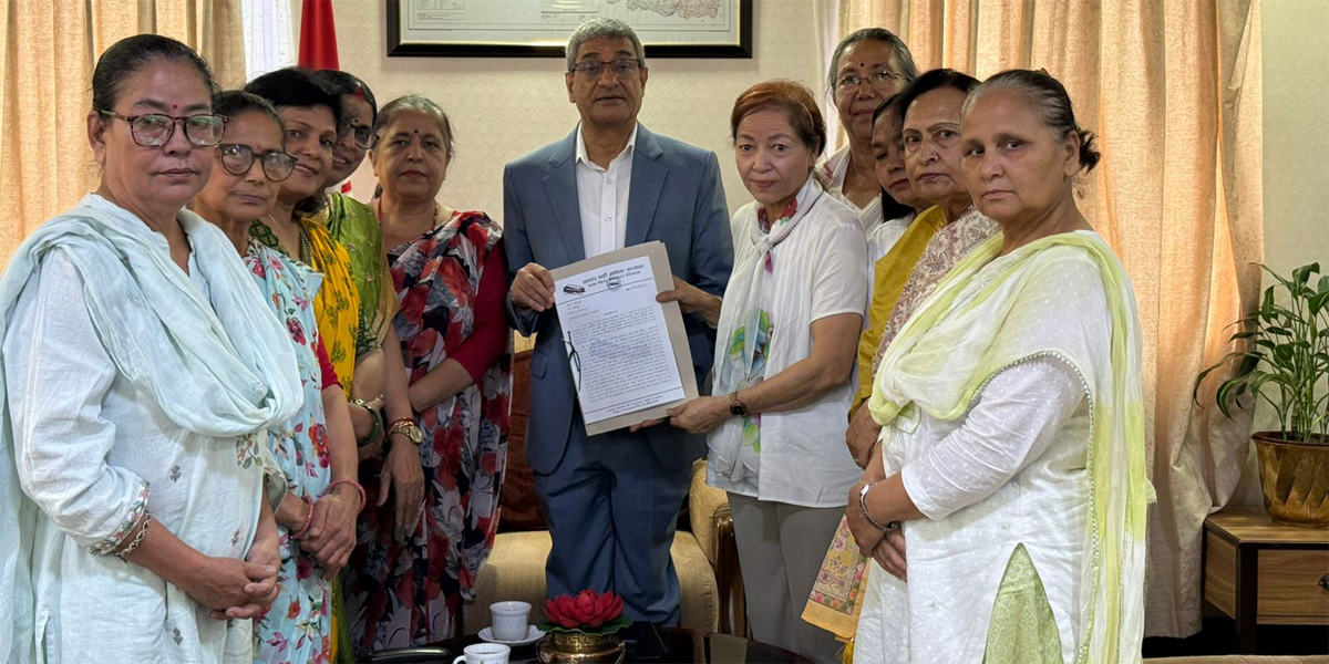 छाउगोठ बनाउने र बस्न बाध्य पार्नेलाई पाउने सुविधामा पुर्नविचार गछौँ : गृहमन्त्री लेखक