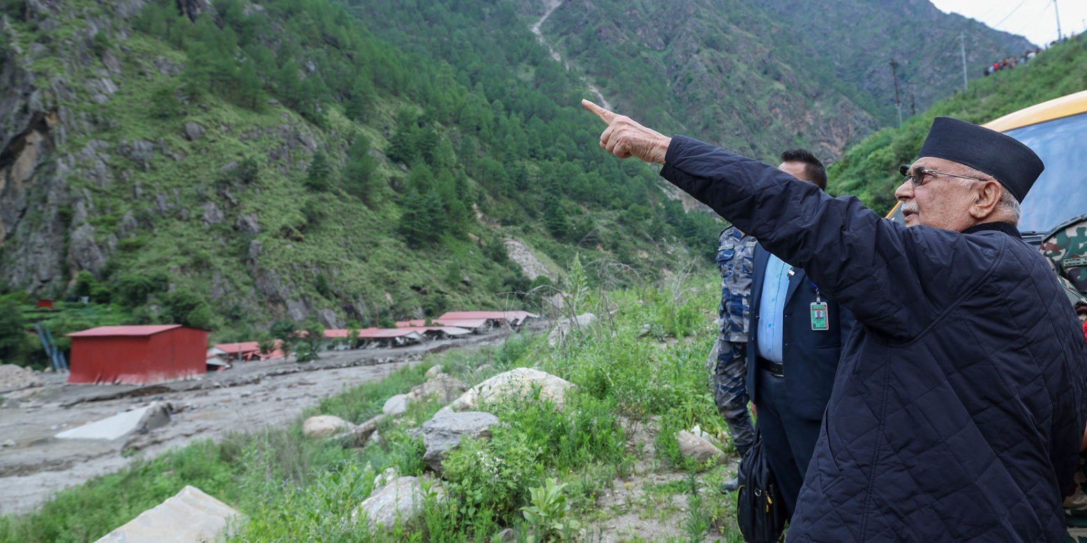 प्रधानमन्त्री ओलीले गरे रसुुवा र नुवाकोटको बाढी प्रभावित क्षेत्रको अवलोकन