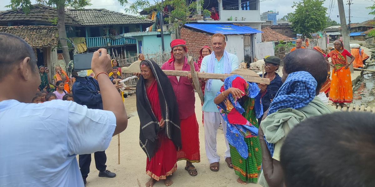 जनप्रतिनिधिलाई पक्राउ गरेर हली बनाएपछि…