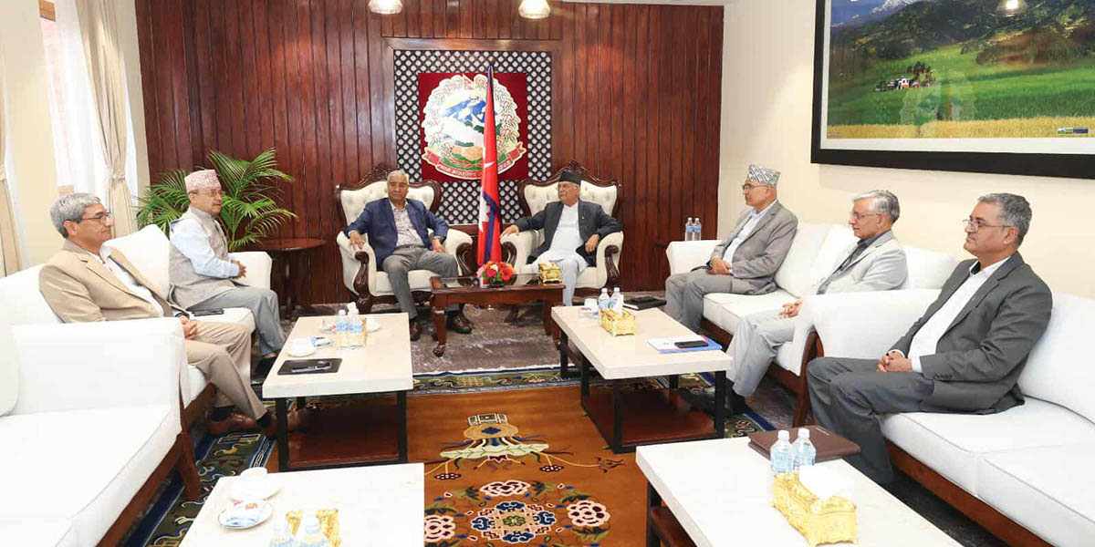 मन्त्री हेरफेर गर्न कांग्रेस-एमालेको बैठक बालुवाटारमा