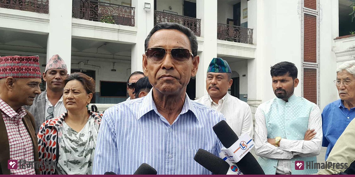 राप्रपा उपाध्यक्षबाट हटाइएका गिरी पुगे निर्वाचन आयोग
