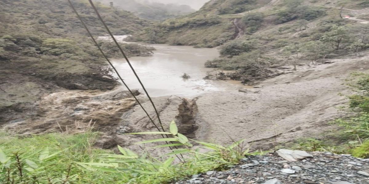 थुनिएको म्याग्दी नदी बग्न थाल्यो