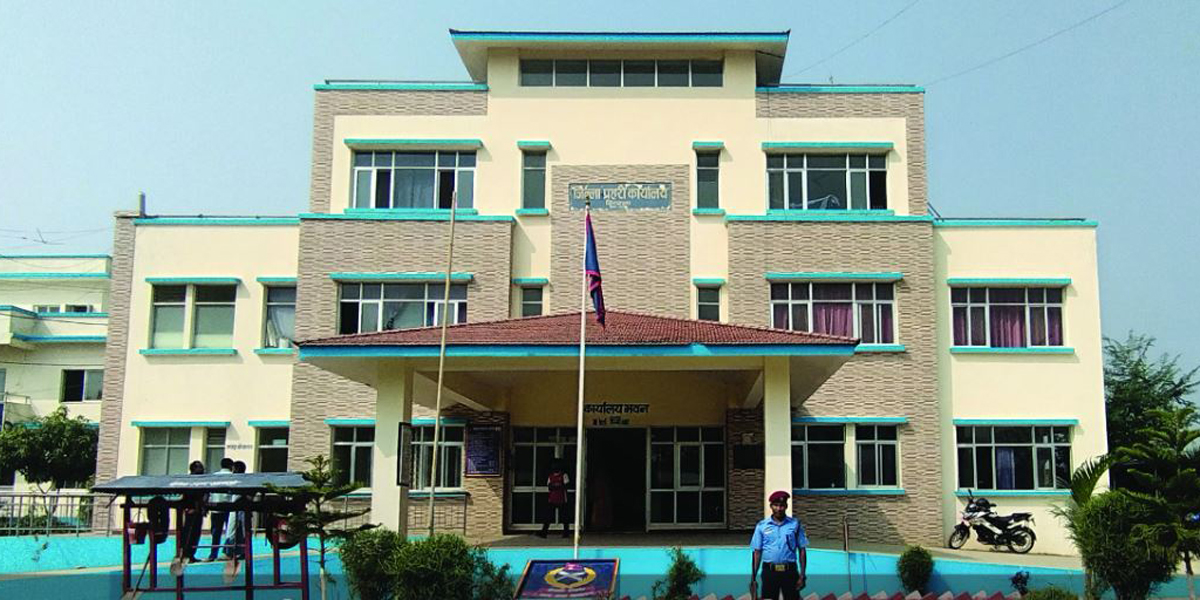 सिरहामा १०३ किलो गाँजासहित ९ जना पक्राउ