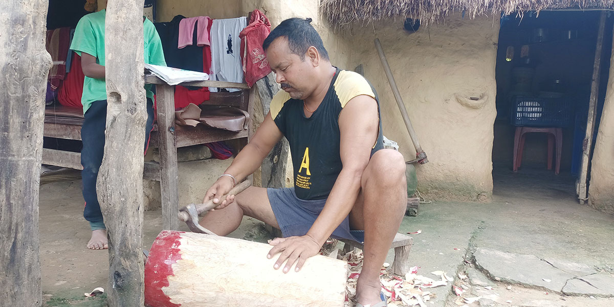 मादल बेचेर वार्षिक ६ लाखसम्म आम्दानी