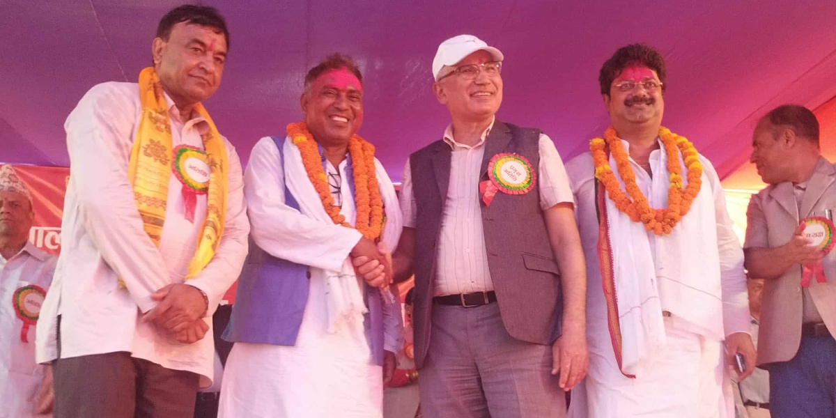 रुपन्देही उपनिर्वाचनको मुखमा ठूलो संख्यामा एमाले प्रवेश, प्रवेश गर्नेहरु भ्रष्टाचार आरोपी