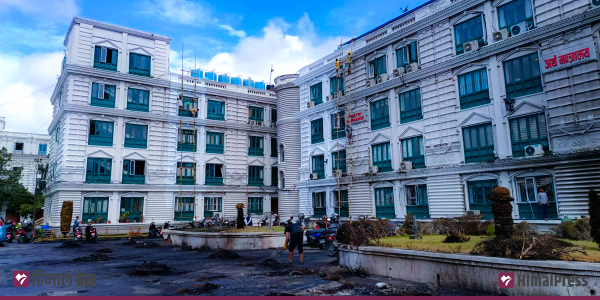 सिंहरदरबारलाई मर्मतसम्भार गरी पूर्ववत् अवस्थामा फर्काँइदै  [तस्बिरहरू]