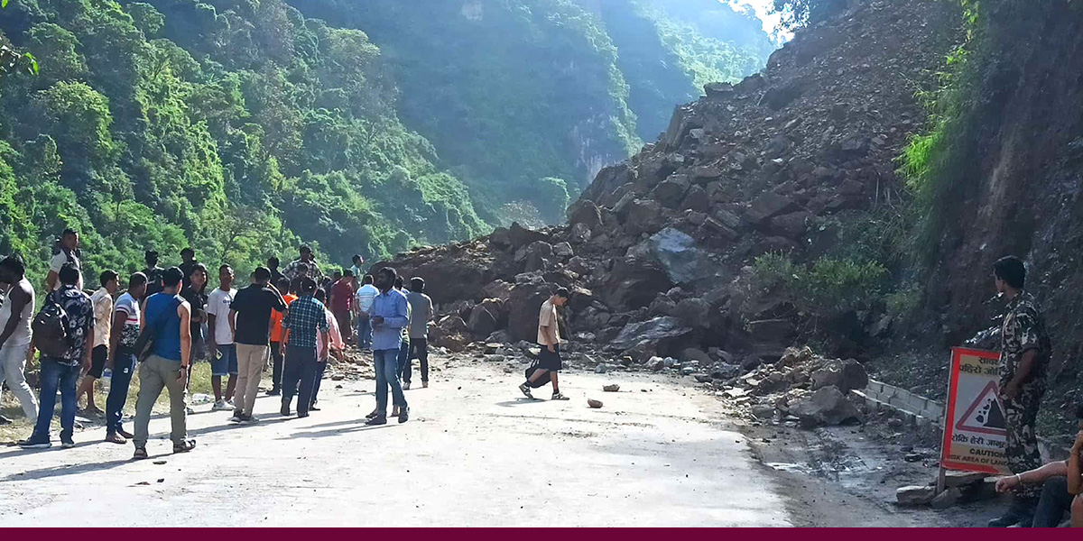 १० घण्टा अवरुद्ध नागढुंगा-मुग्लिन सडक सञ्चालनमा