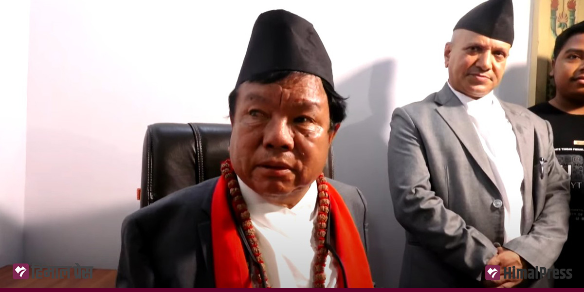 शिक्षामन्त्री पुनको प्रतिक्रिया : किताब बेचिरहेको मान्छेलाई मन्त्री बनाइदिए, यो गर्छु भनेर भन्न सक्दिनँ