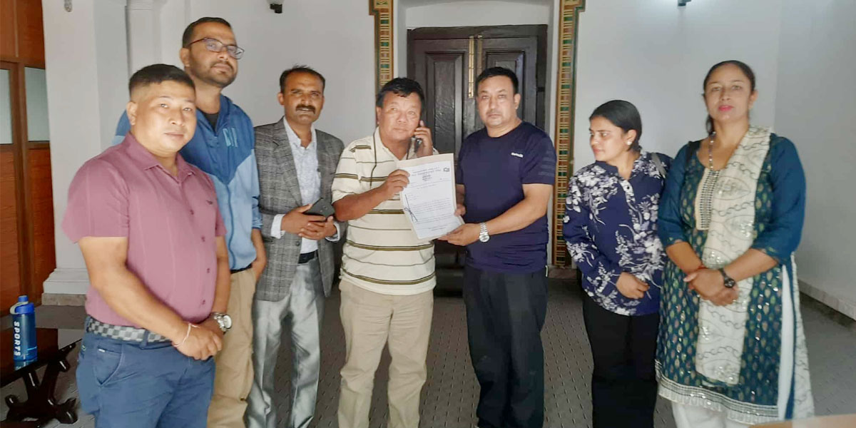 विद्यालय कर्मचारी परिषद्‌ले शिक्षामन्त्री पुनलाई गरायो पेसागत समस्या जानकारी