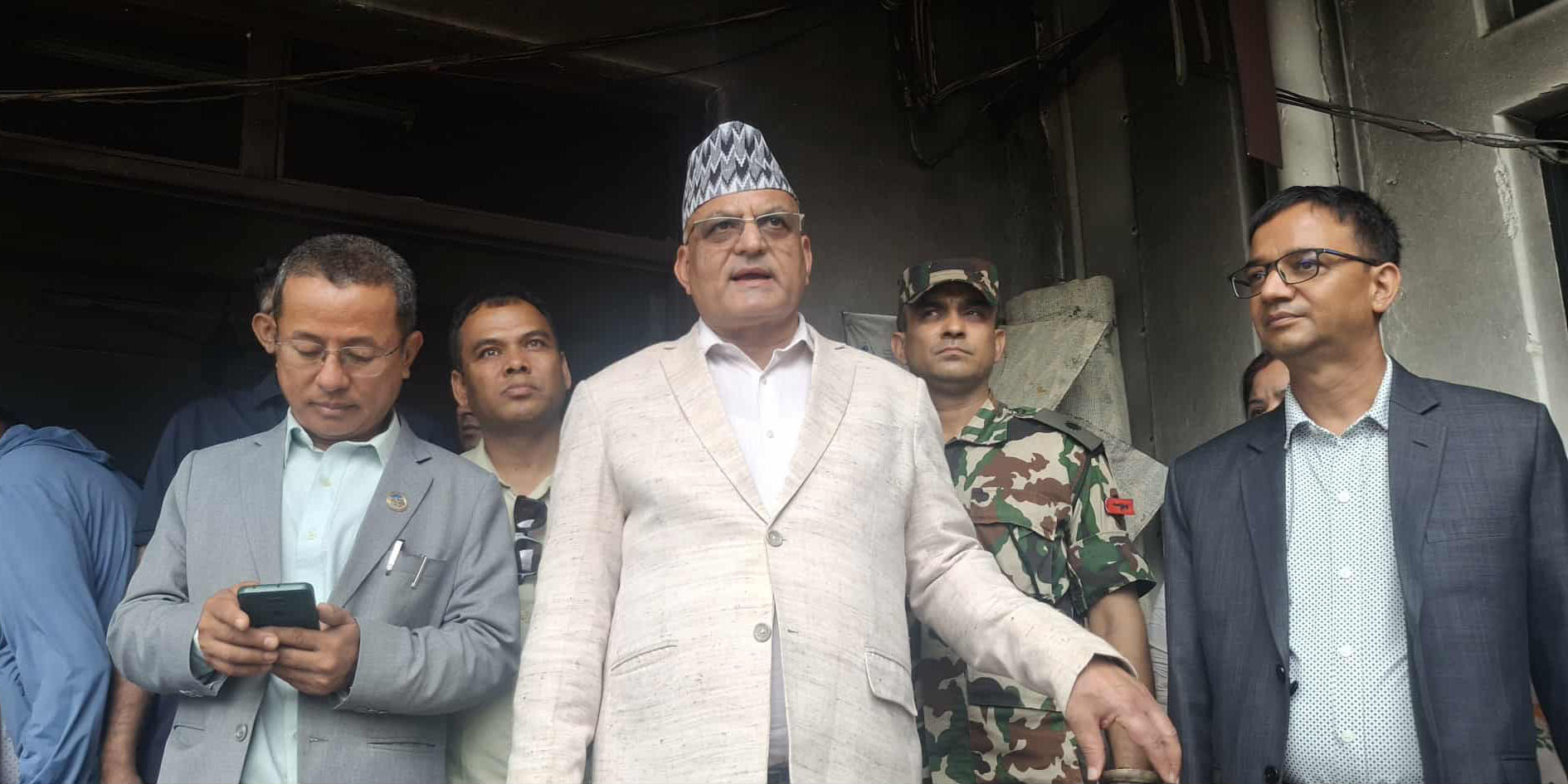 दुबईबाट फर्केपछि मुख्यमन्त्री पाण्डेले गरे क्षतिको अवलोकन