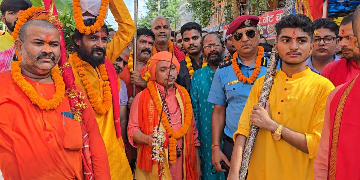 जनकपुरको राजदेवी मन्दिरमा भित्र्याइयो फूलपाती