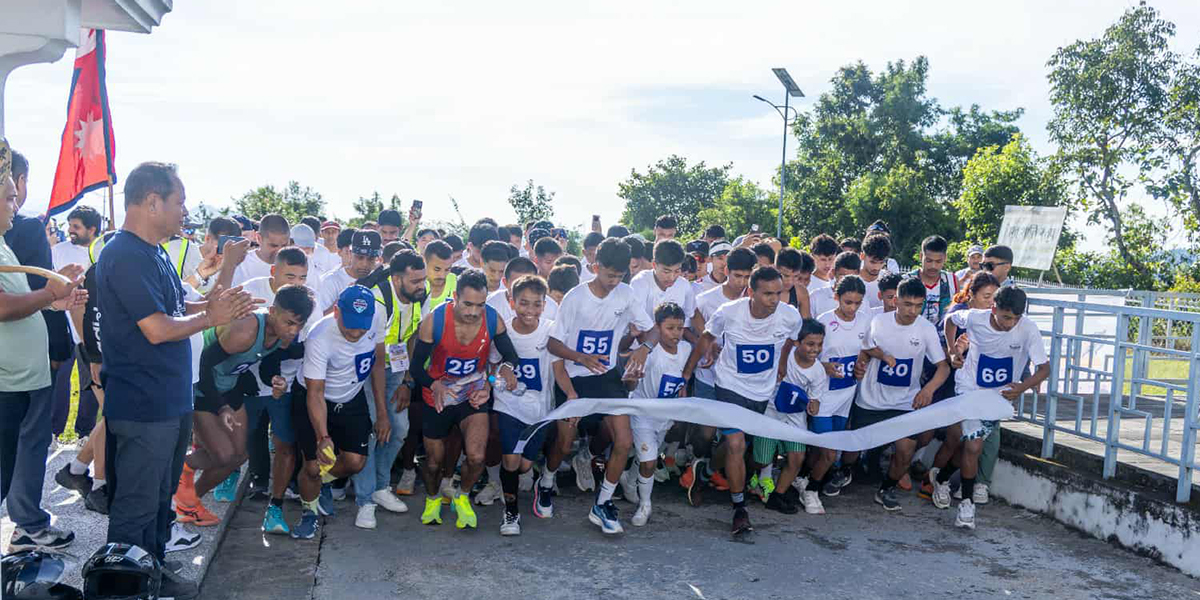 पर्वतीय दौडमा ११ वर्षदेखि ८२ वर्षसम्मका धावक, रावतलाई उपाधि