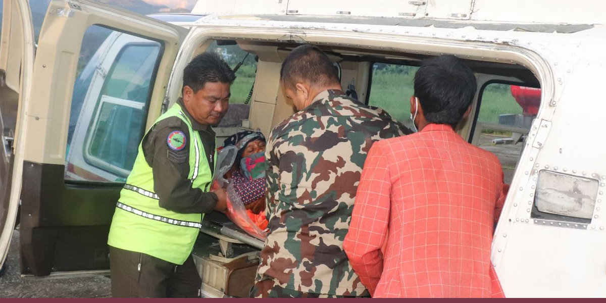 नेपाली सेनाद्वारा गर्भवतीको हवाई उद्धार