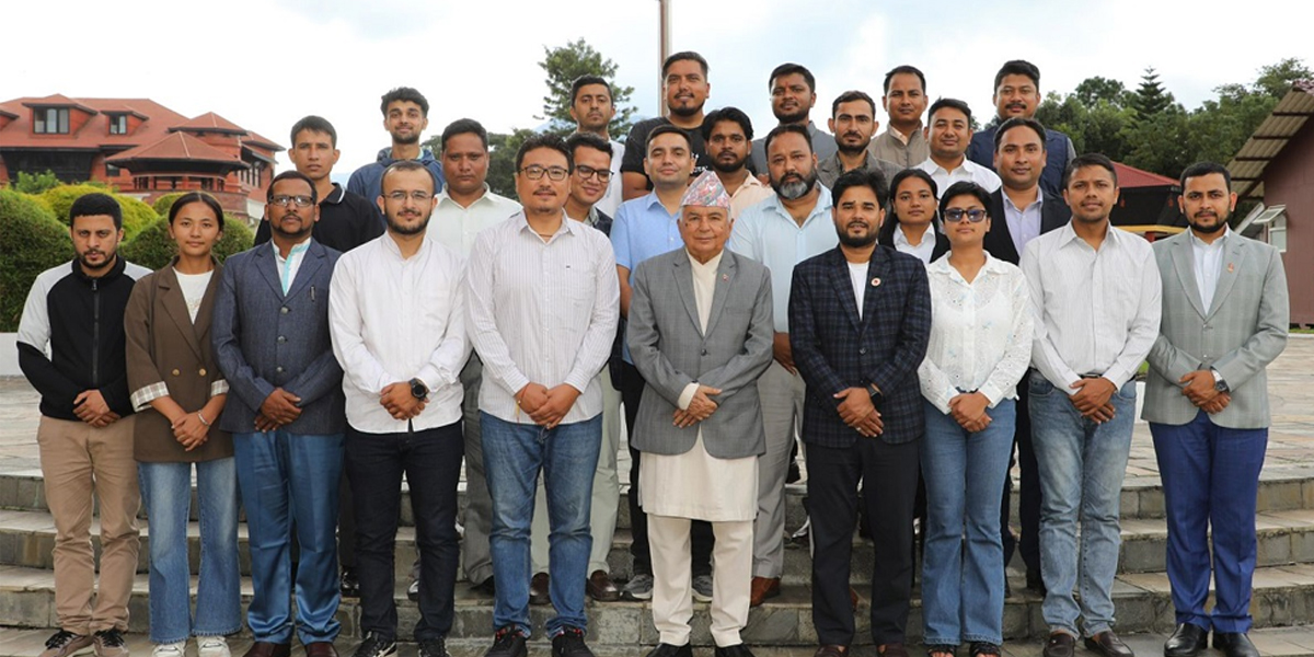 शिक्षा विधेयक विद्यार्थीमैत्री बनाउन  विद्यार्थी संगठनहरूले बुझाए राष्ट्रपति पौडेललाई ज्ञापनपत्र